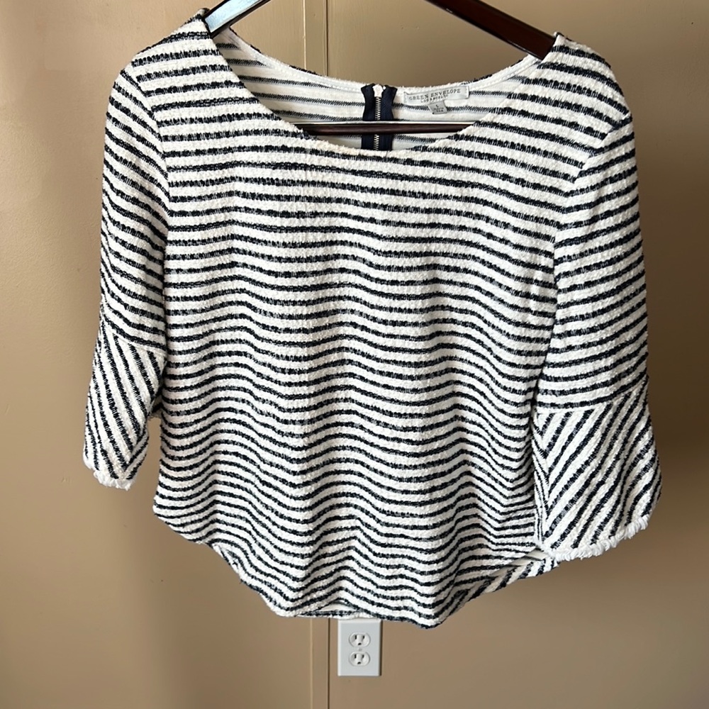 Stripped bell sleeve blouse